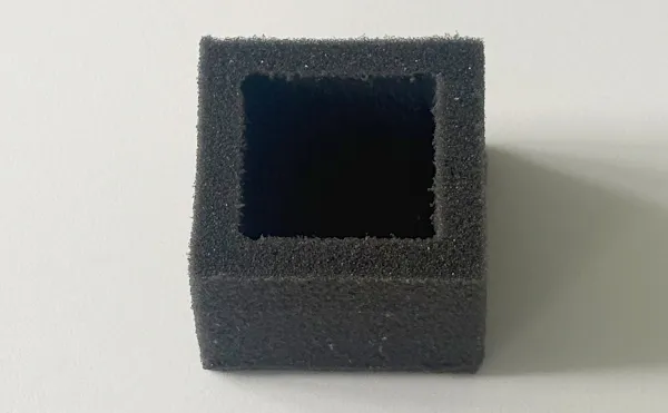 ウレタンスポンジの3D立体切削加工